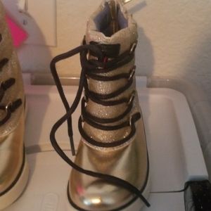NWOT Girls Tommy Hilfiger boots